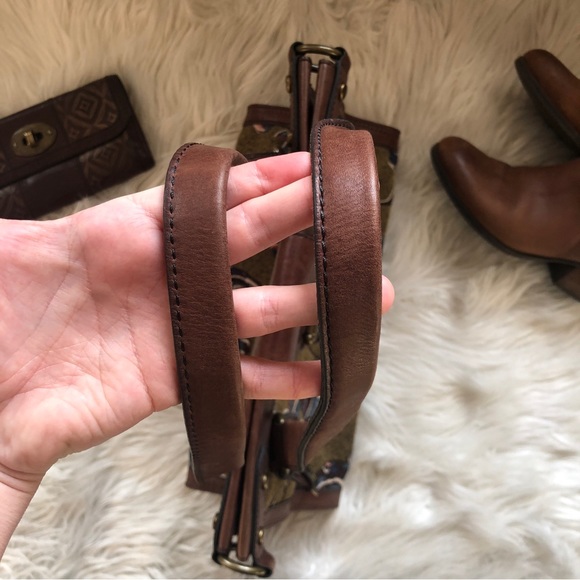 RARE Fossil Re-issue Weekender Satchel in Green Floral Rose - Picture 7 of 13